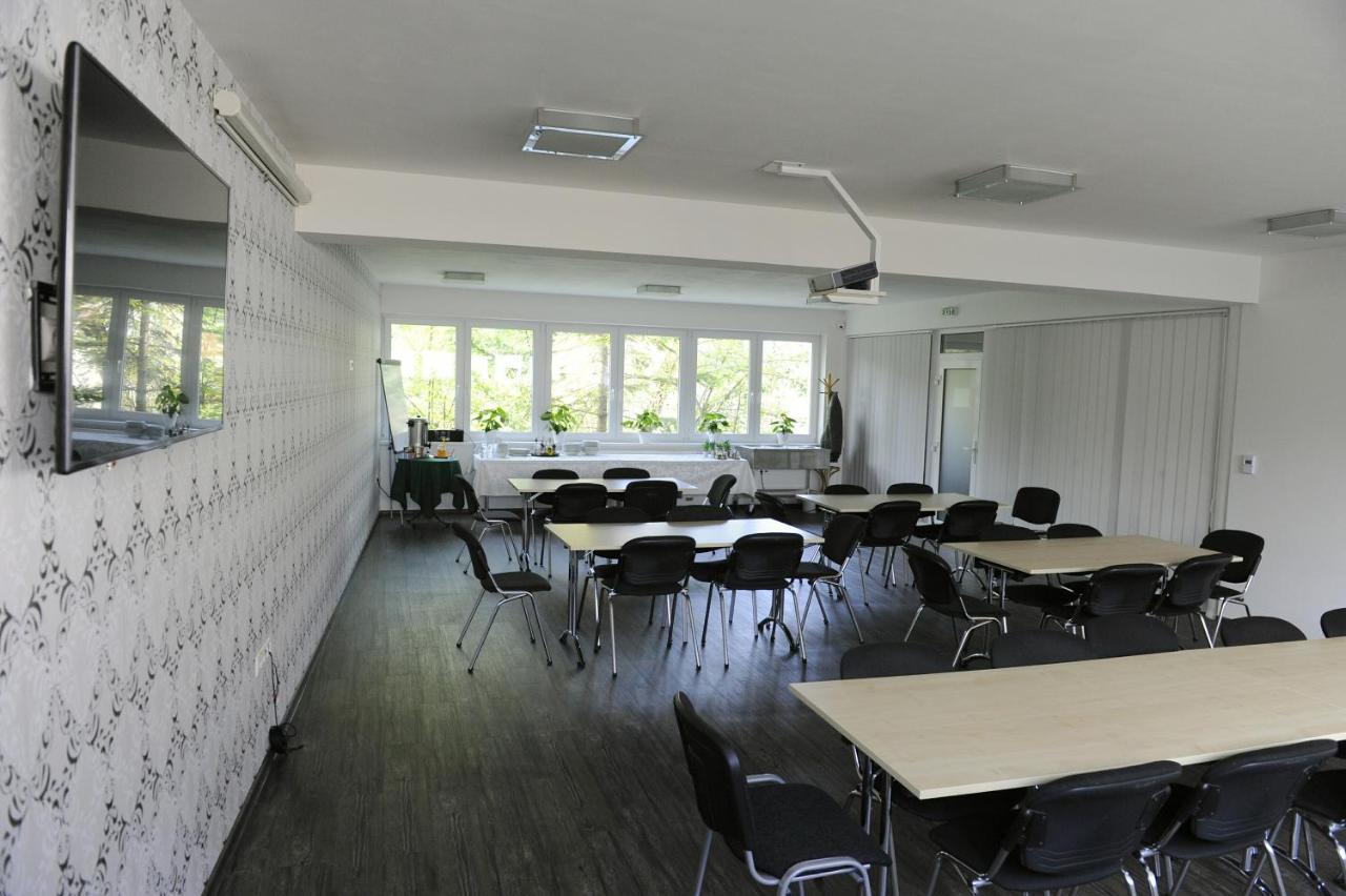 Penzion Blesk Ruzomberok Exteriör bild